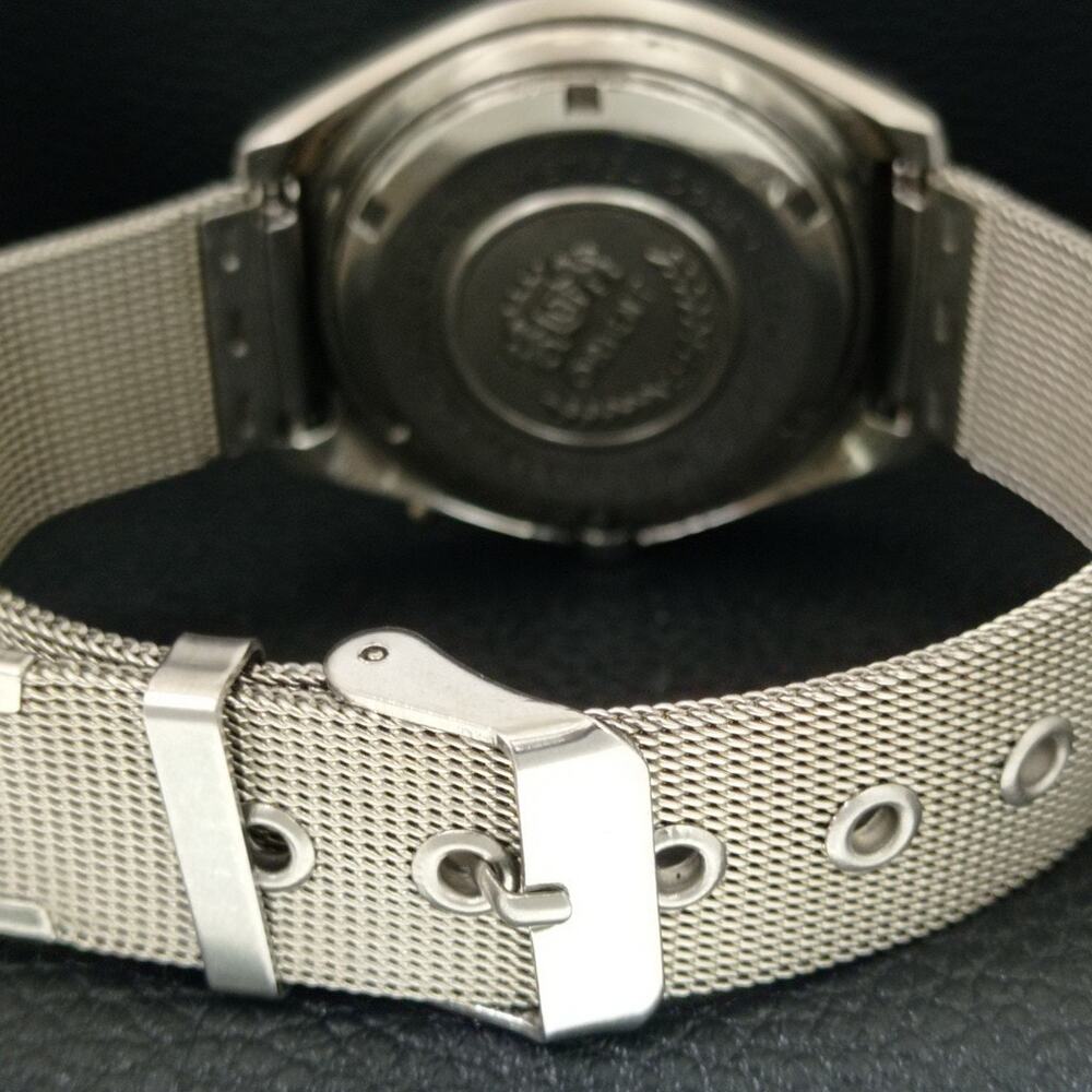 Vintage 1979 Orient Automatic Mens Silver Watch W/daydate & Gold accents - Picture 2 of 10